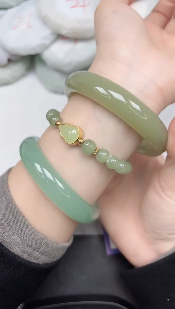 东凌女款手镯139/64.3