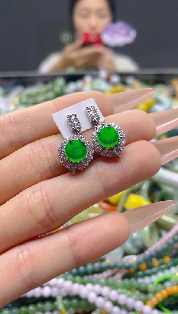 颈饰未镶嵌翡翠/L/翡翠A货，一件也是批发价