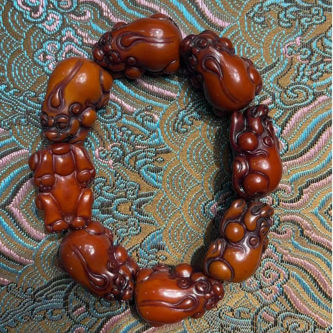 嘻【闪购商品】蜜蜡貔貅手串