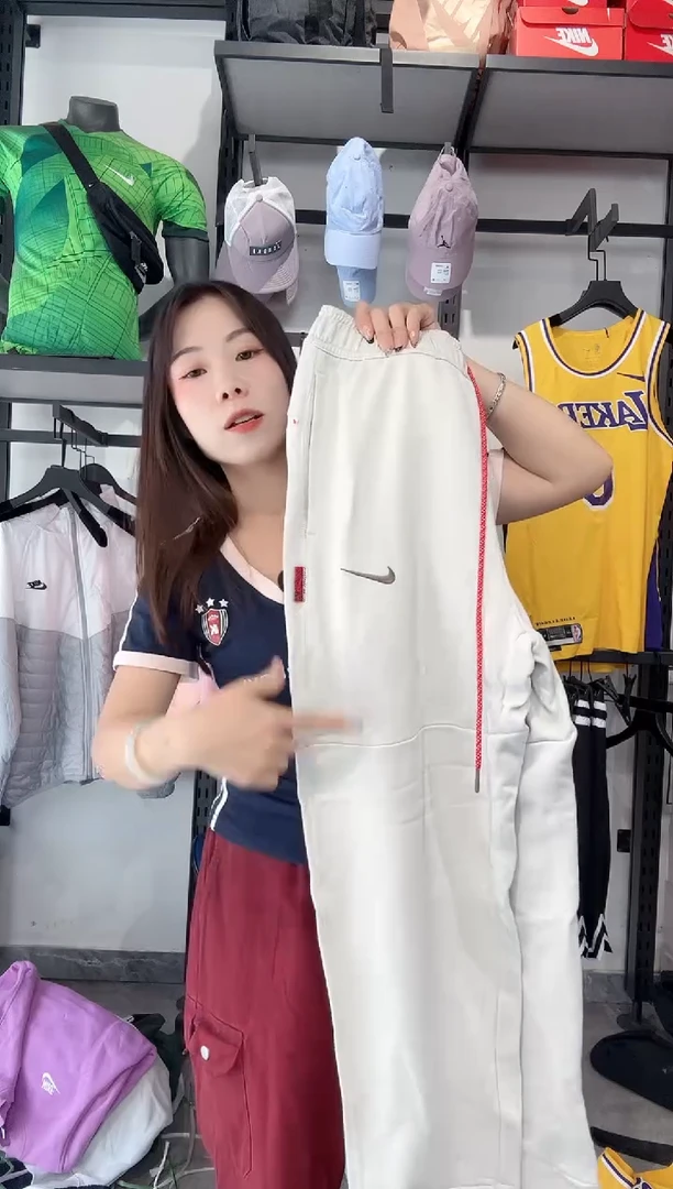1596  编码 瑕疵款直播间过款为准 尺码
