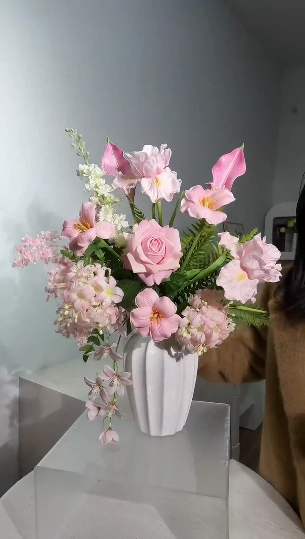 蜜桃粉色花束+陶瓷花瓶（成品发货）双十一专属福利