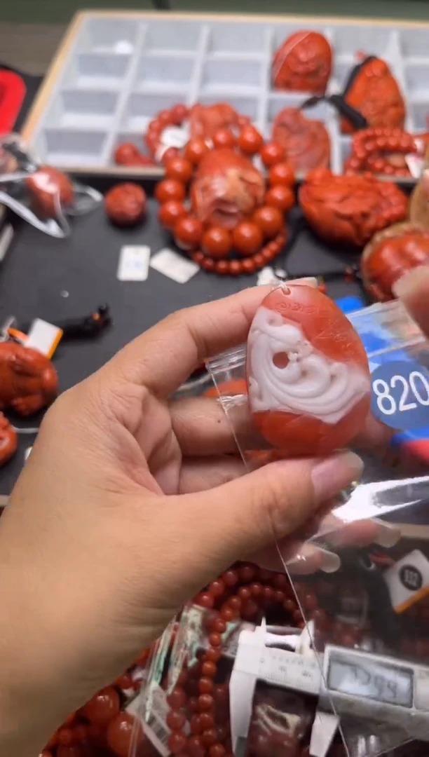 南红玛瑙未镶嵌珠宝奇石820