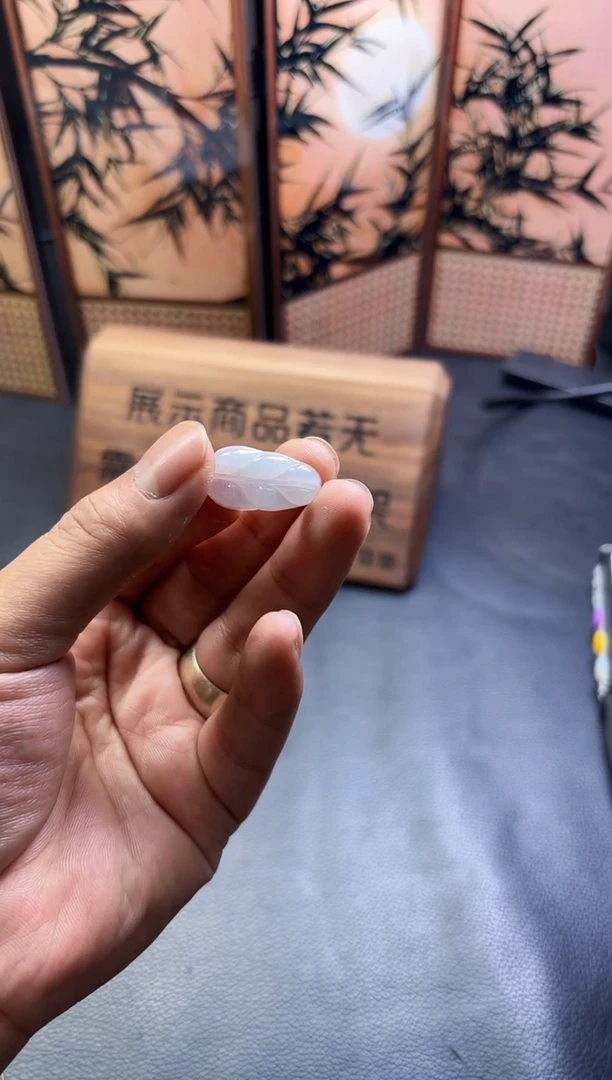 颈饰未镶嵌翡翠?*K叶子