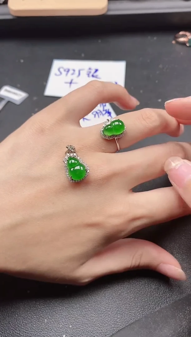 翡翠戒指银S925镶嵌51511