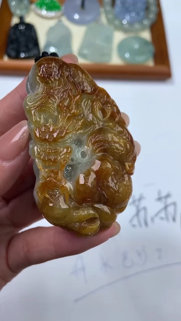 【闪购商品】翡翠未镶嵌颈饰2206012