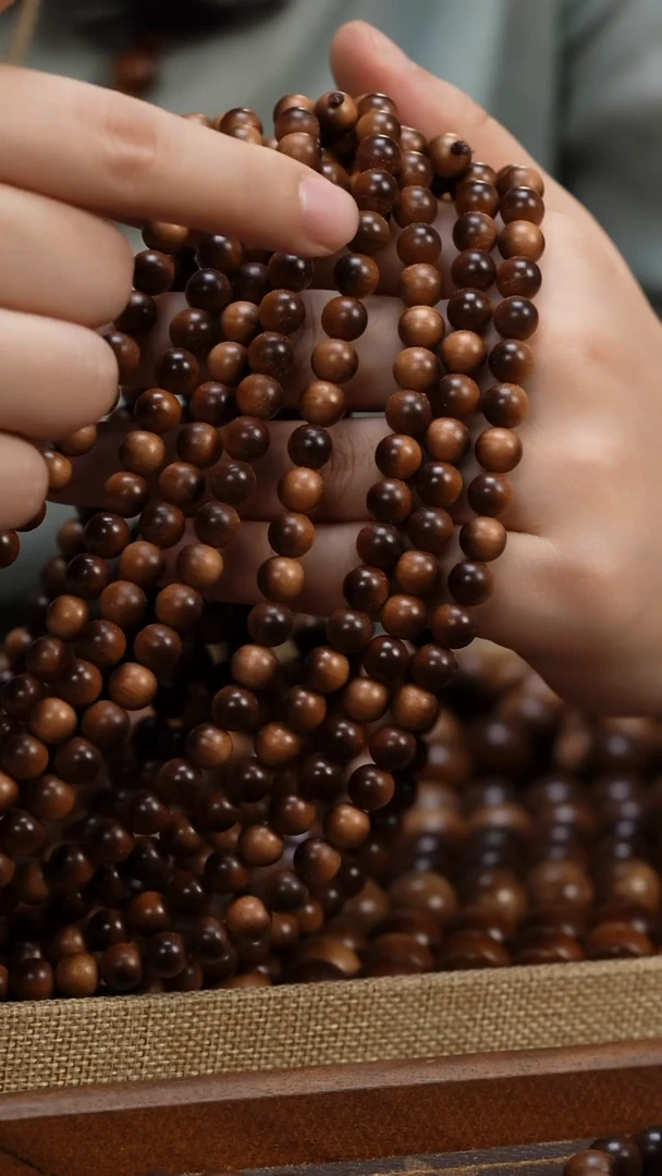 檀香木手串/手链老山檀香0.8圆珠多圈108颗微瑕