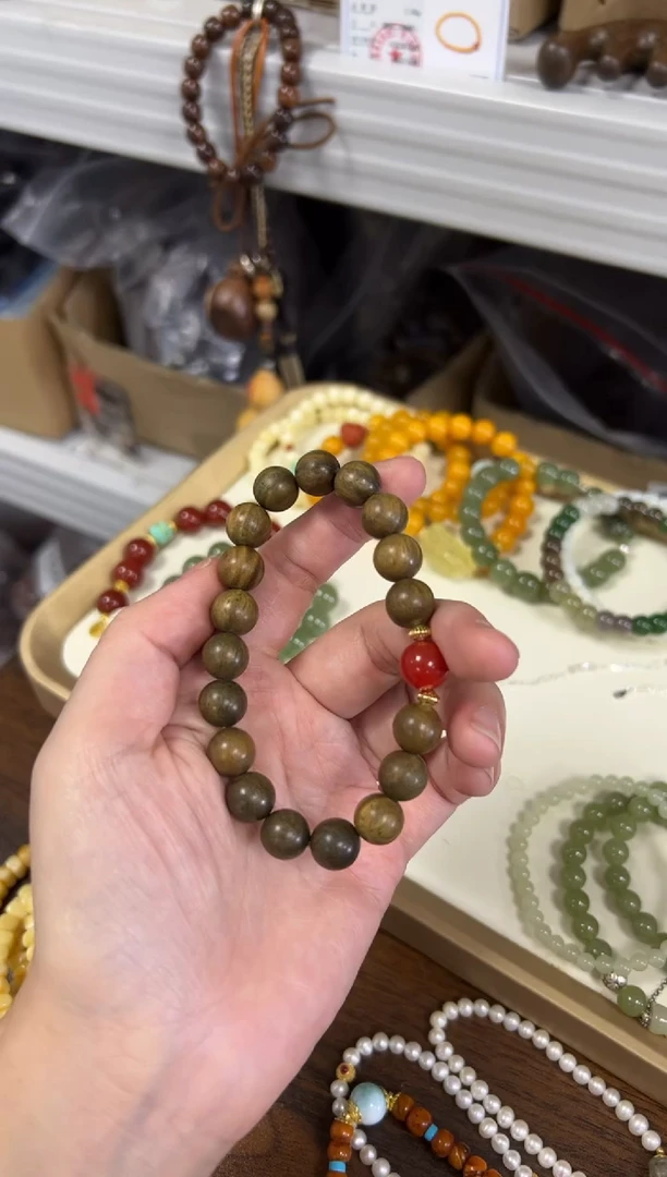 未镶嵌维腊木（绿檀）手串绿檀木柿子红玛瑙手串[0810]