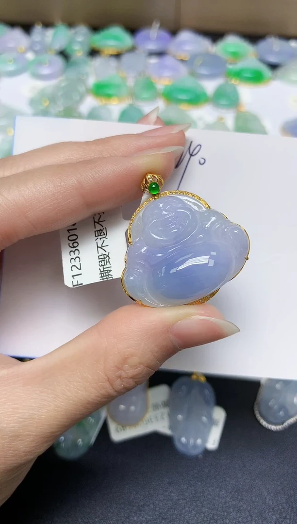 翡翠18K金镶嵌颈饰天然缅甸翡翠A货