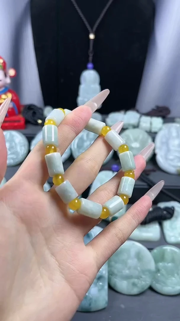 【闪购商品】翡翠颈饰未镶嵌手串