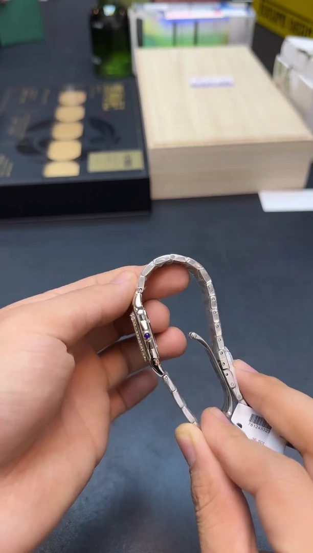 瓷片全新正品一件不留@@WE1502