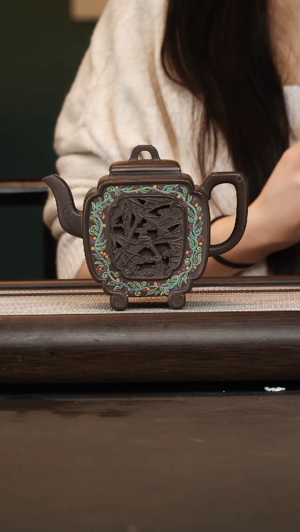 茶壶紫砂徐秀文/紫泥/镂空四方竹/400c