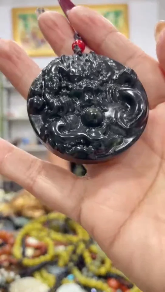 未镶嵌岫玉吊坠