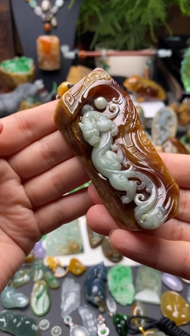 吊坠(赠链)未镶嵌翡翠螭龙