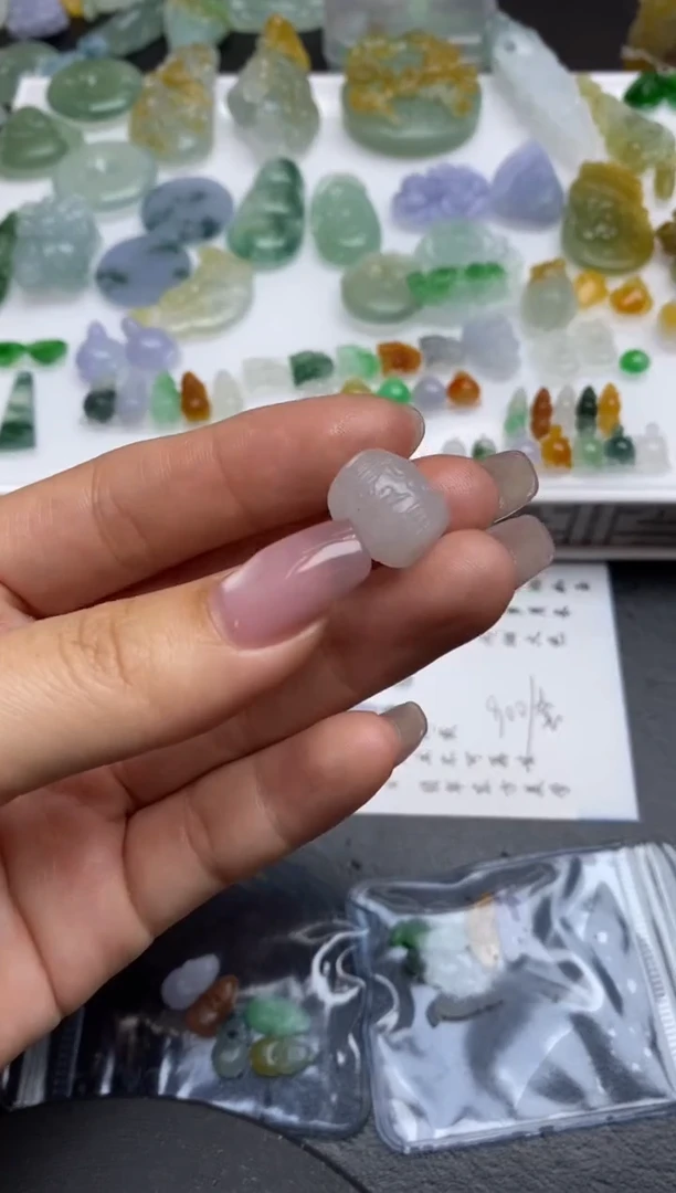 【闪购商品】定制翡翠未镶嵌翡翠毛货~