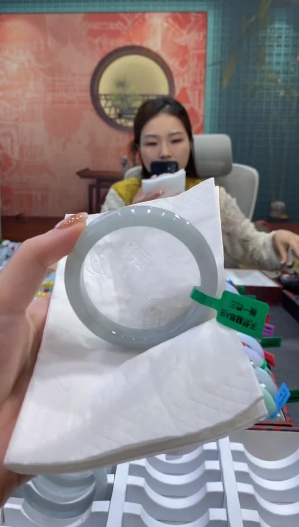 未镶嵌手镯翡翠0047374
