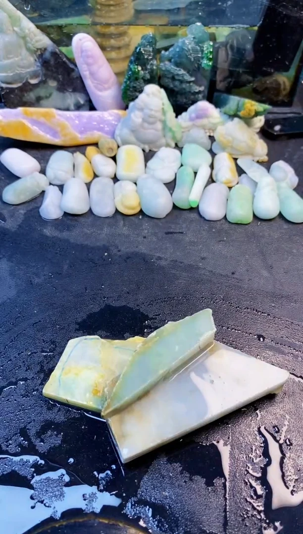 颈饰未镶嵌翡翠天然翡翠053