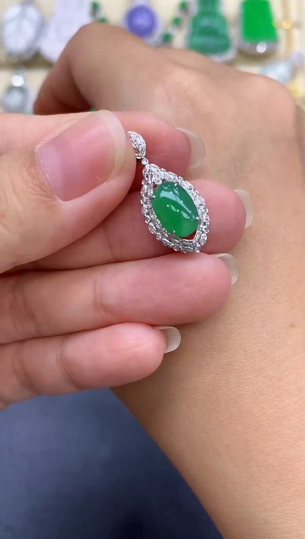 颈饰18K金镶嵌翡翠308-中国好珍宝