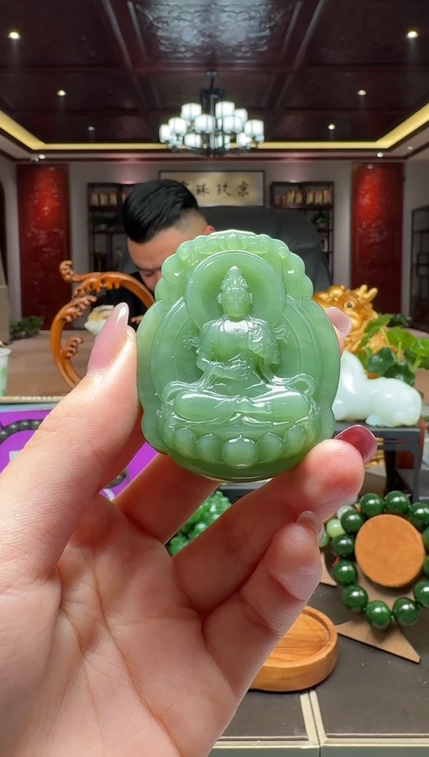 未镶嵌和田玉挂件by