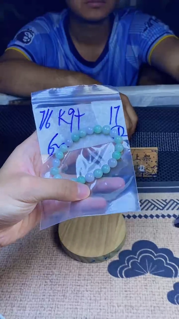 定制翡翠未镶嵌天然缅甸A货翡翠，多样性发货只发其一