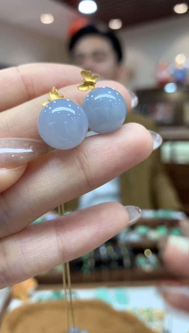 【闪购商品】翡翠18K金镶嵌吊坠(不含链)珠子多样性发货1件