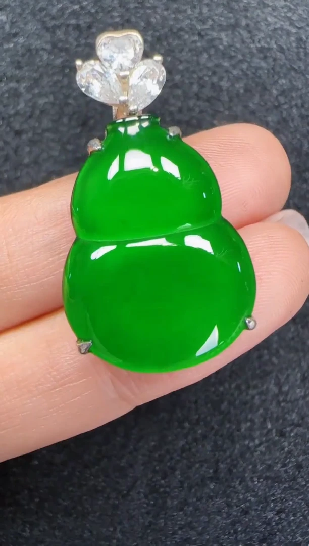 未镶嵌定制翡翠翡翠吊坠127