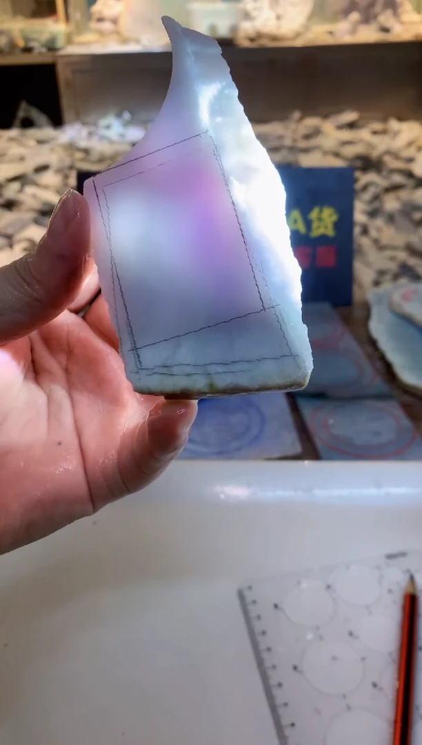 翡翠未镶嵌颈饰0朱0翡翠珠宝674