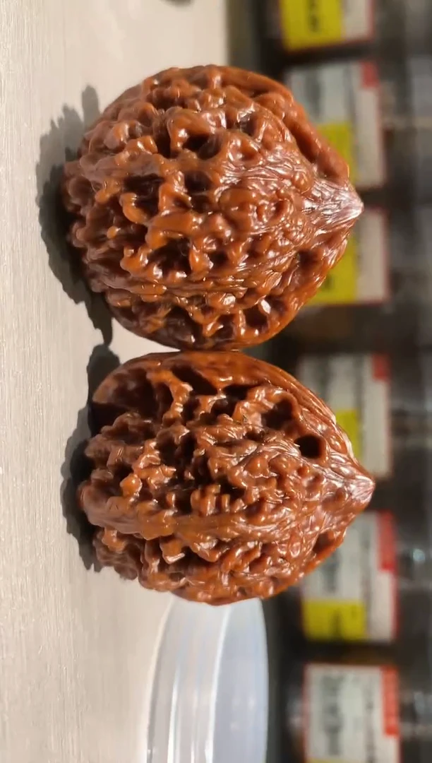 文玩核桃把件红核桃全品满天星41-42