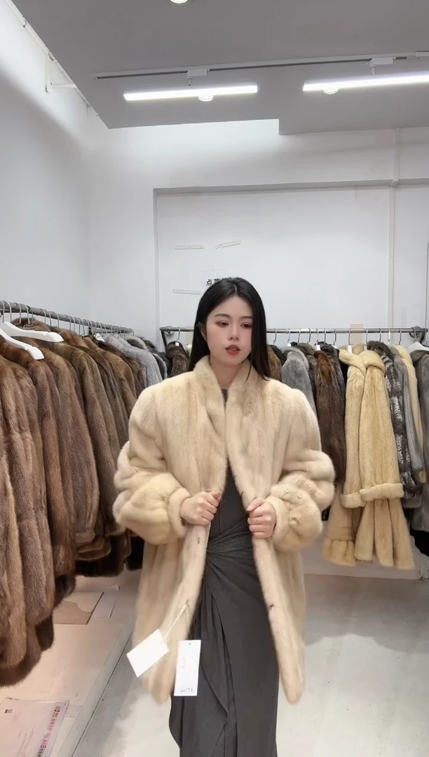 小橙子进口水貂皮草