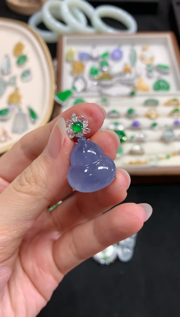 【闪购商品】翡翠吊坠(不含链)18K金镶嵌W306|65000