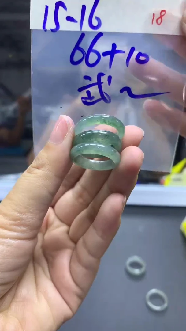 未镶嵌定制翡翠武*君毛货需精细抛光拍一发一