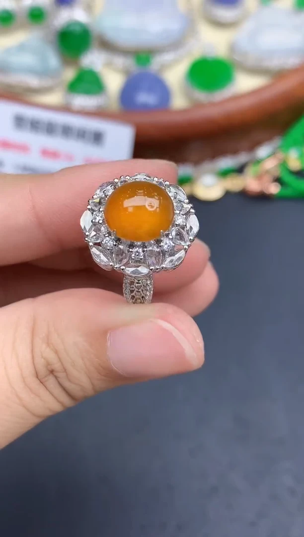 18K金镶嵌戒指翡翠557-中国好珍宝