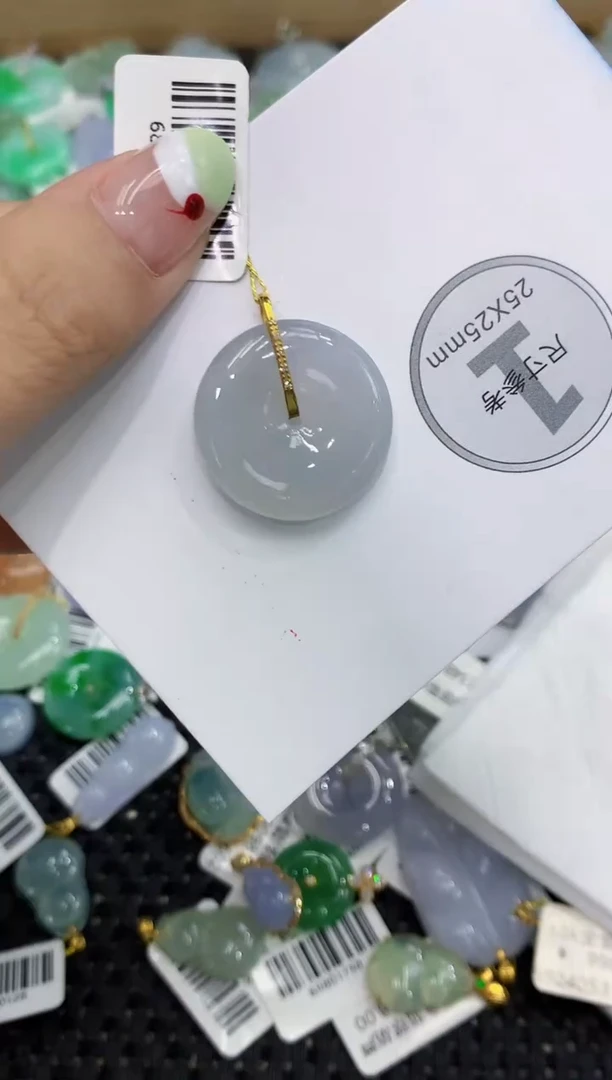 翡翠18K金镶嵌颈饰111111111111