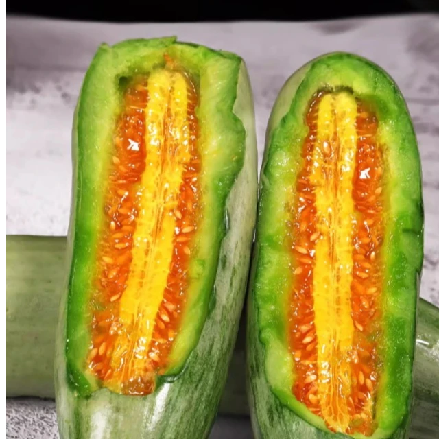 无品牌山东羊角蜜甜瓜正宗原产地新鲜水果脆甜多汁香甜蜜瓜