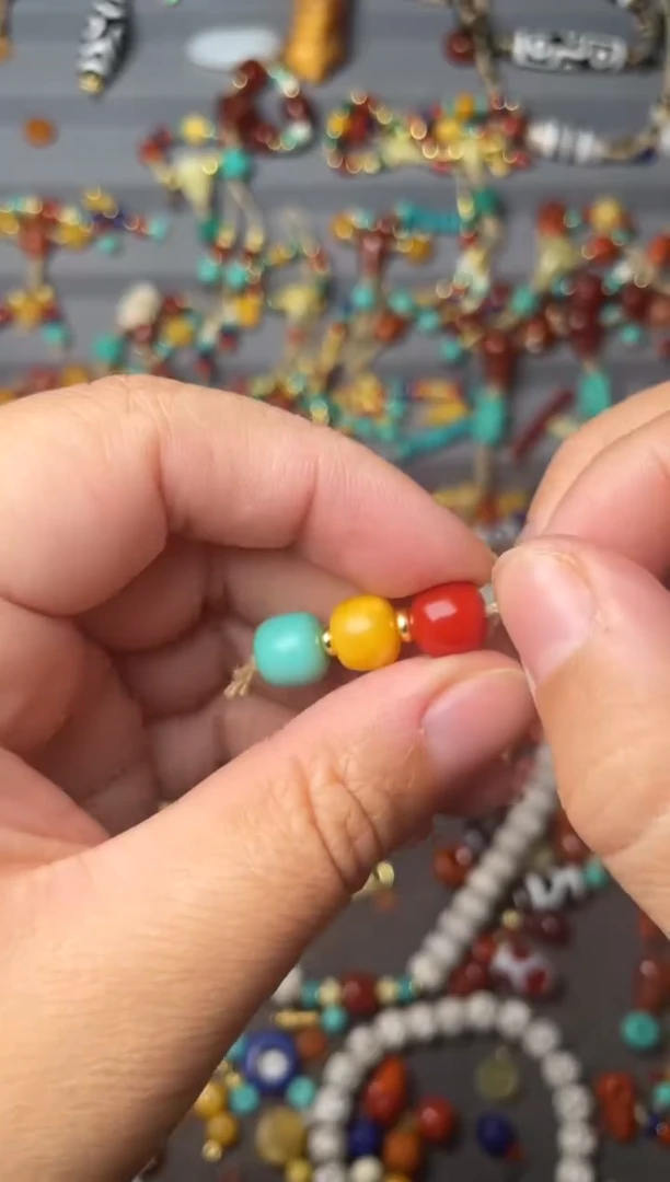 裸石蜜蜡未镶嵌8红绿灯