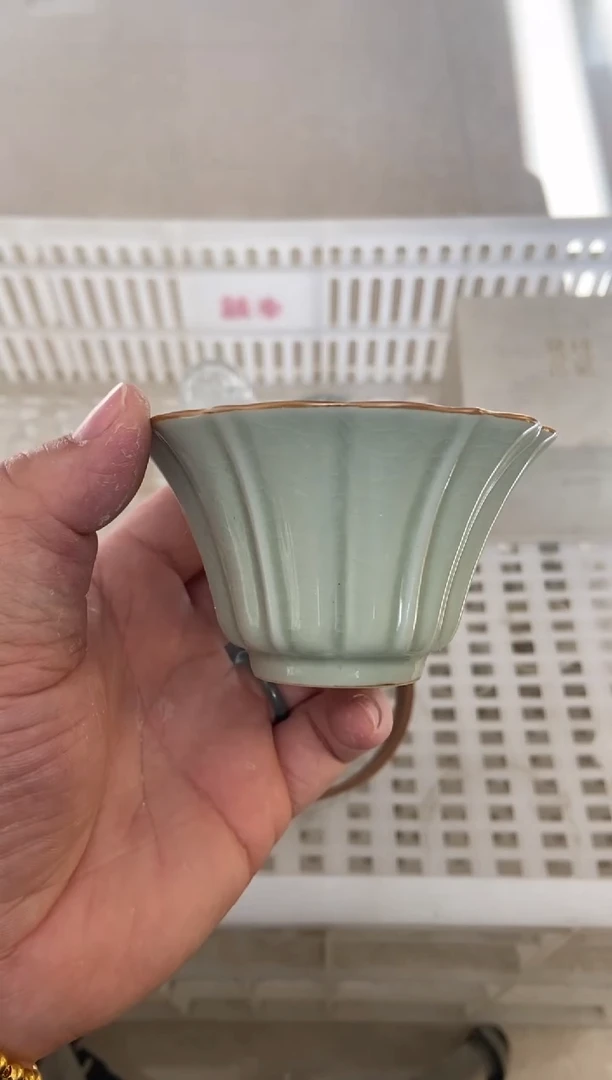 无运费险有瑕疵的摄影的产品有使用过的痕迹有点脏介意勿拍