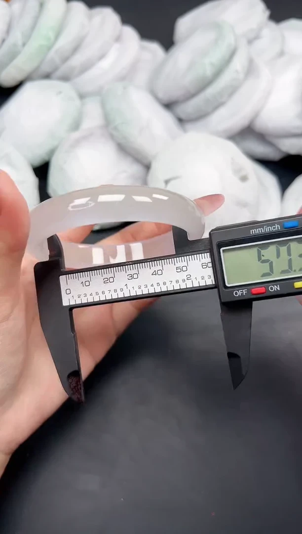 精品手镯，一物一拍O-048