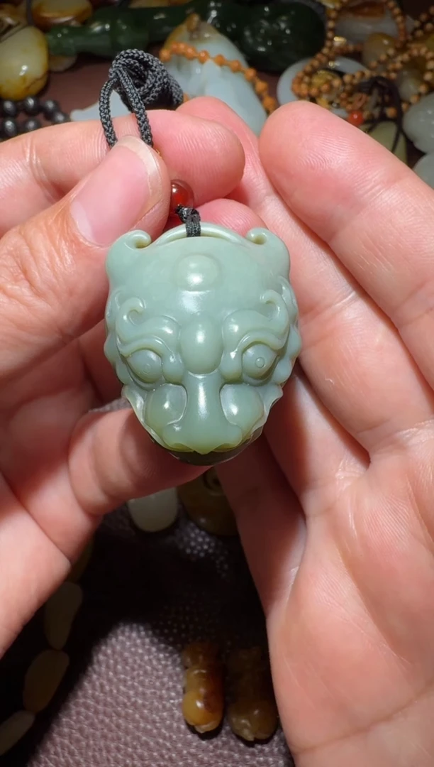 和田玉未镶嵌挂件和田玉