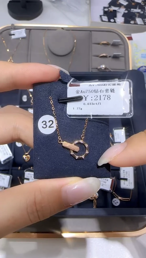 颈饰18K金镶嵌钻石18K金套链1808