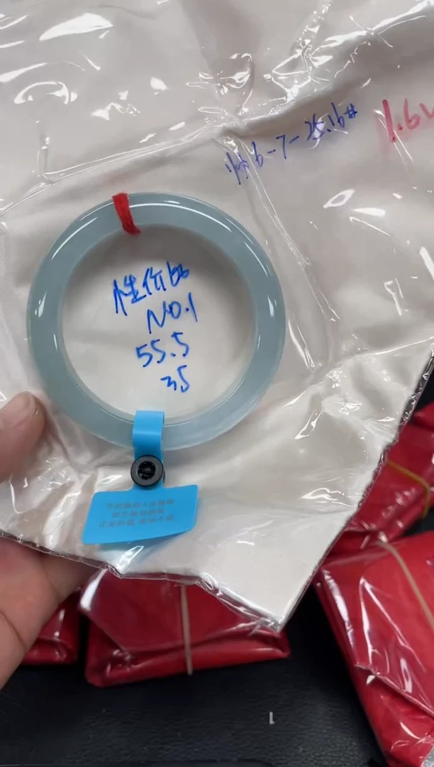 未镶嵌手镯翡翠翡翠手镯