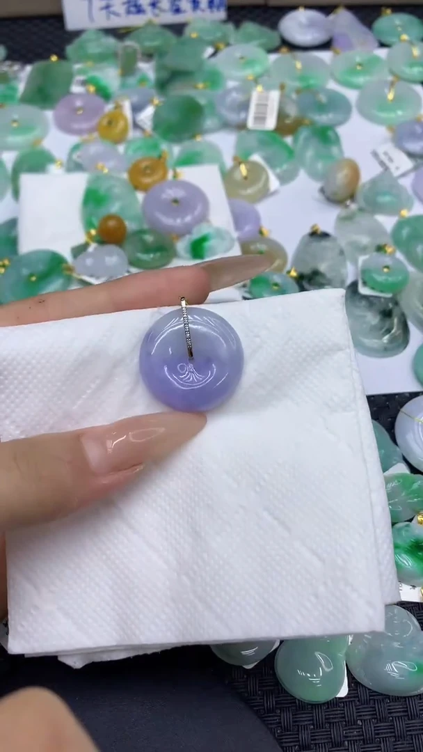 颈饰18K金镶嵌翡翠天然缅甸A货翡翠