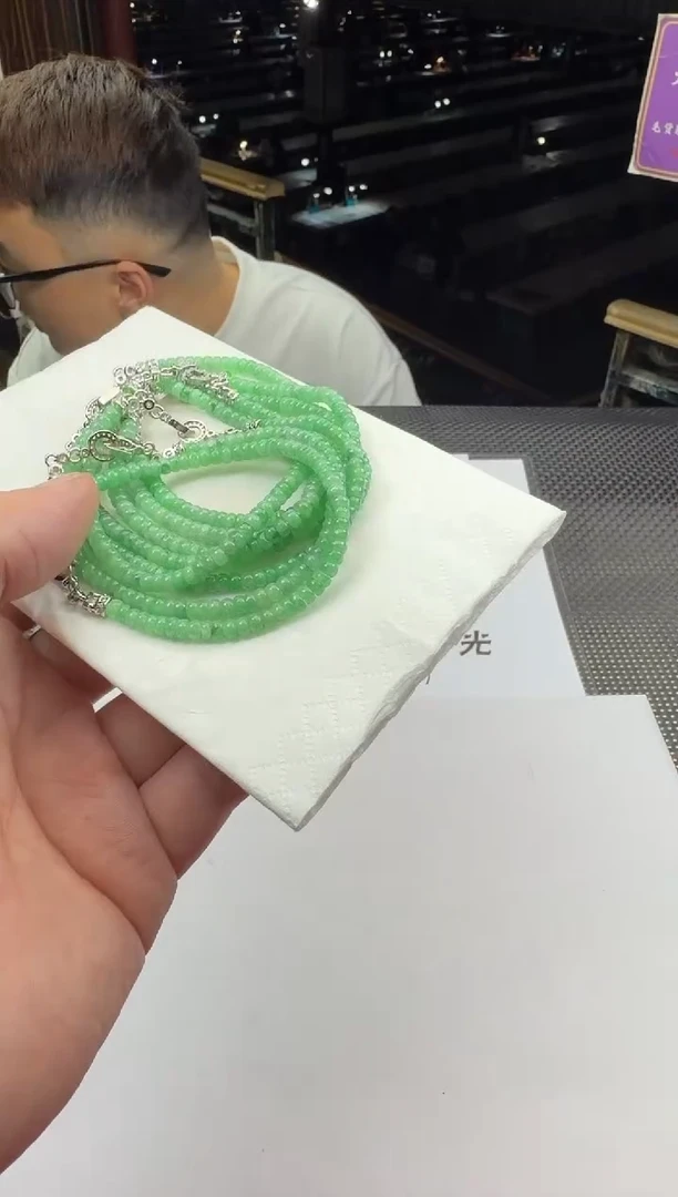 未镶嵌手链翡翠--011701-多样性发其一