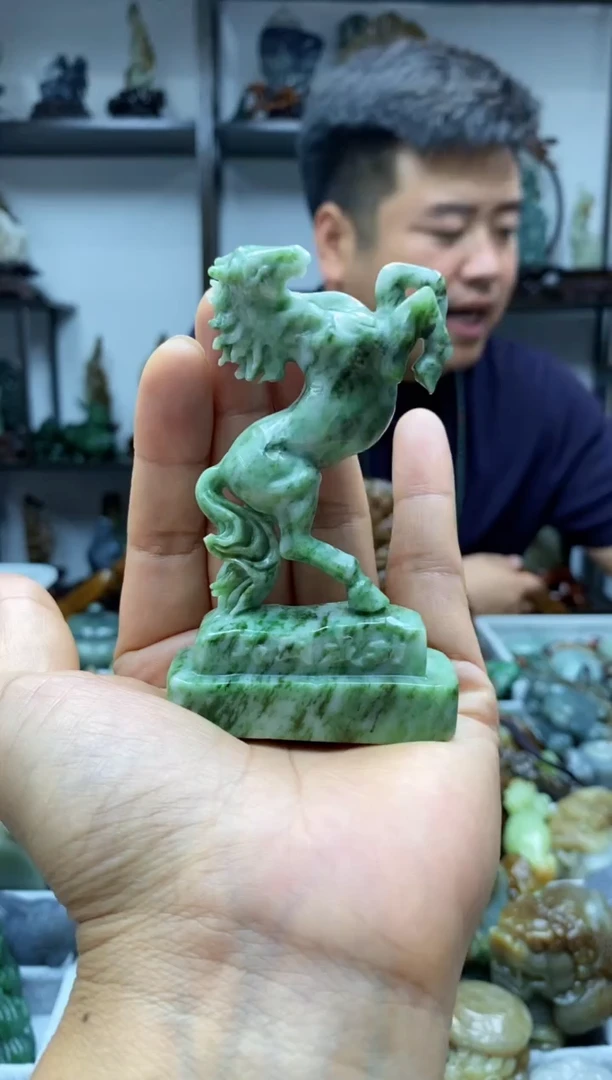 未镶嵌独山玉摆件1
