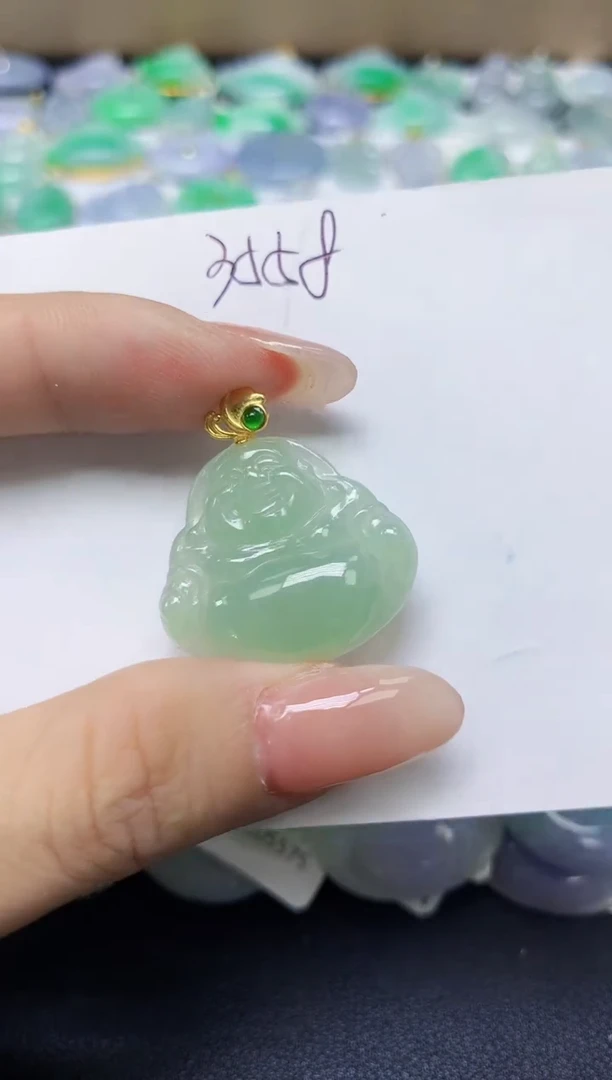 翡翠未镶嵌颈饰 天然缅甸翡翠A货