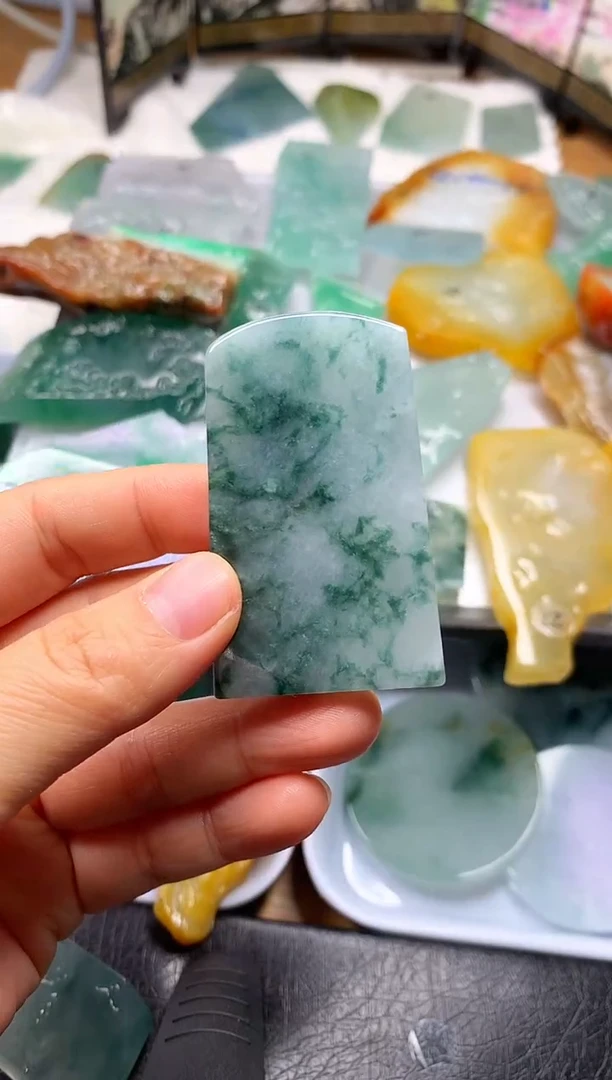 颈饰未镶嵌翡翠1800