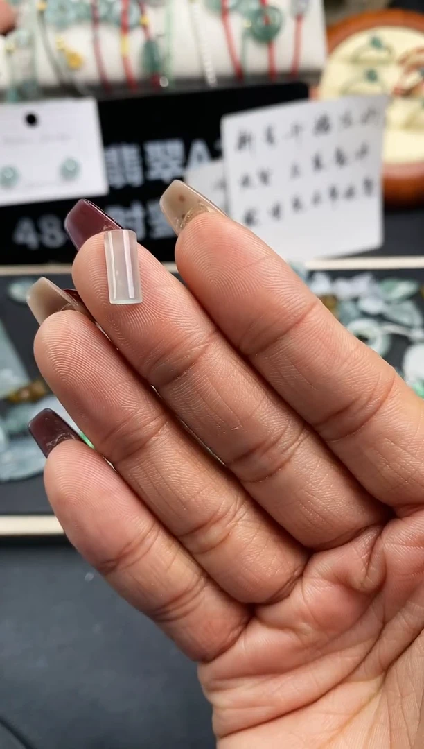 【闪购商品】翡翠裸石128无事柱~默认裸石发货