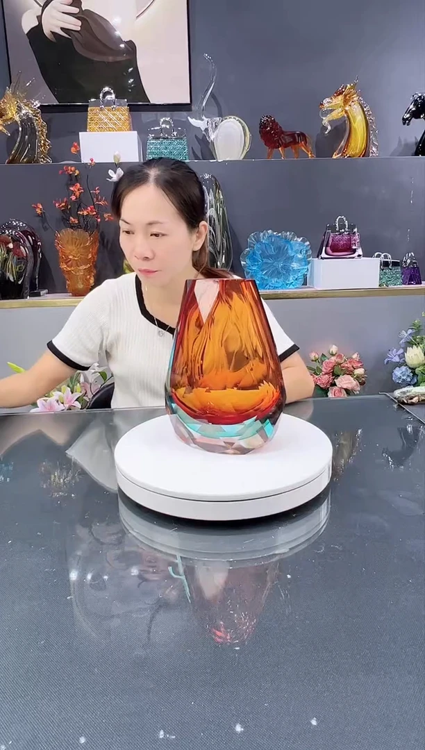 琉璃水晶琉璃花瓶1个