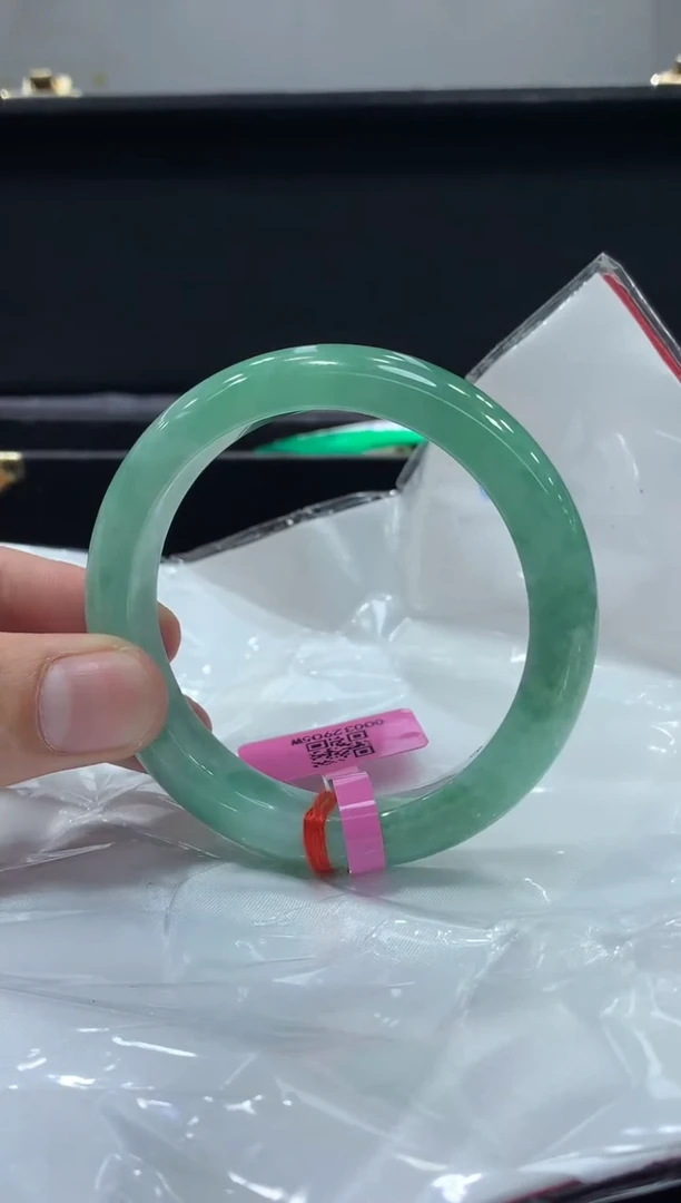 未镶嵌手镯翡翠翡翠手镯