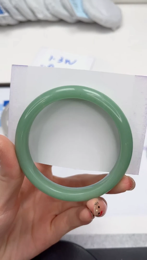 未镶嵌手镯石英质玉302-60.5