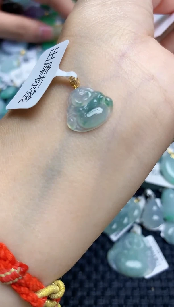 颈饰18K金镶嵌翡翠天然缅甸A货翡翠百元以上9元证书费自理