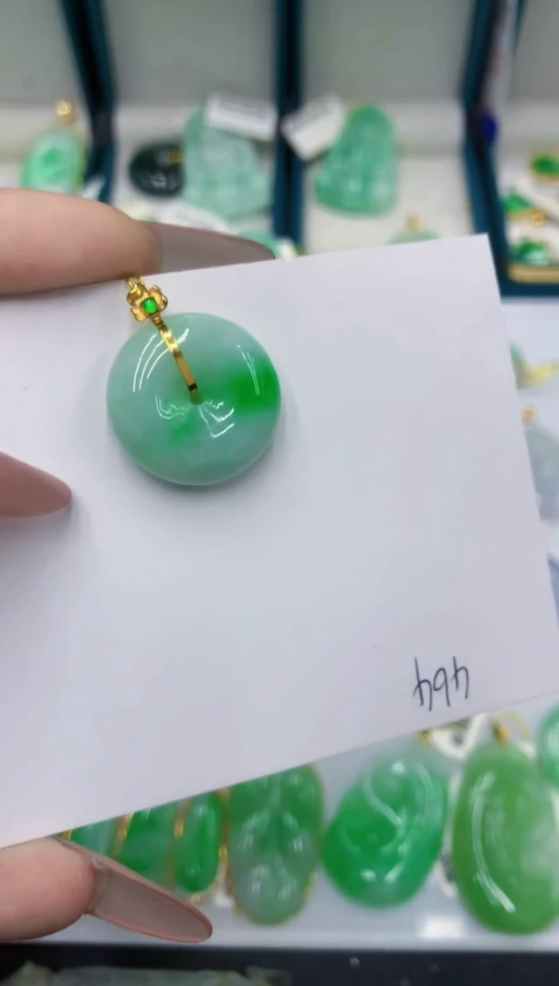 颈饰18K金镶嵌翡翠111111